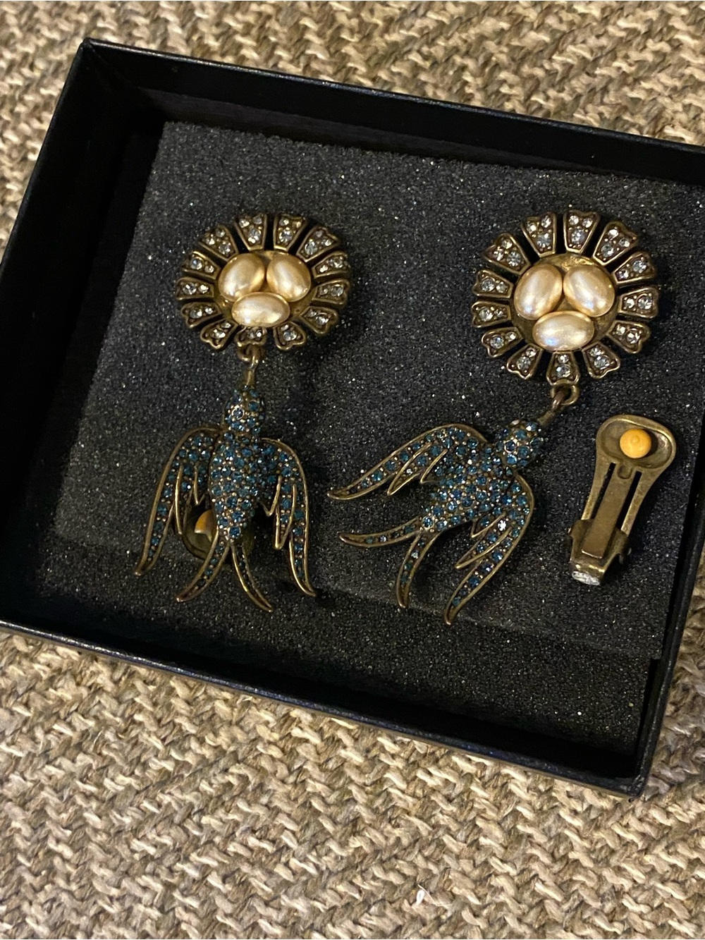 Heidi Daus Birds & eggs vintage clip on crystal earrings one needs repair